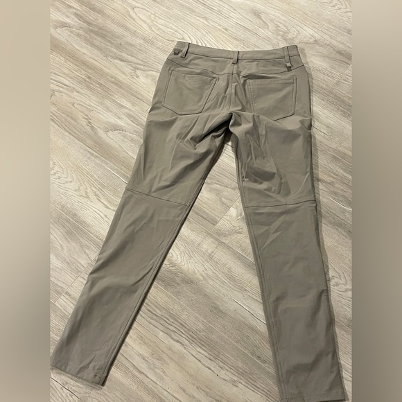 Lululemon ABC Pants - Picture 2 of 4